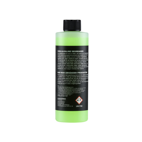 Baksidan av IVON Alkaline Degreaser 500ml mot vit bakgrund, med fokus på produktens etikett och specifikationer.