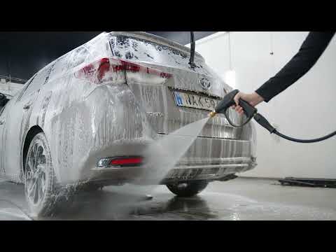 YouTube-video som demonstrerar IVON Alkaline Degreaser 5L i aktion – superkoncentratet som snabbt lösgör smuts från fordon.
