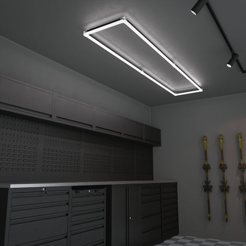 IVON LED-armatur i svart utförande, storlek 44 x 240 cm.